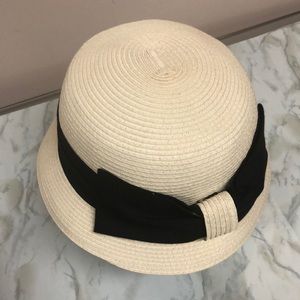 D&Y 100% paper hat
